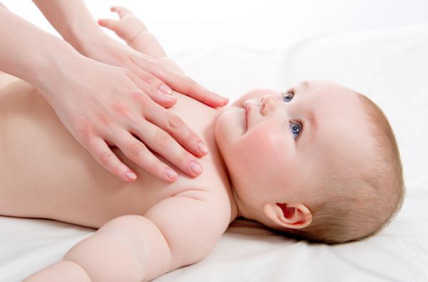 baby-massage-600×395
